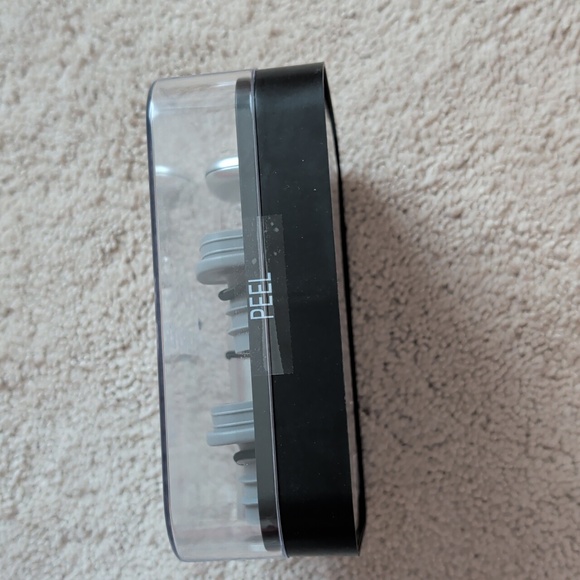 NWT Rabbit Wine Preserver - Picture 2 of 4